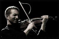 Frederic Jouhannet Il pleut des cordes luthier Rouen